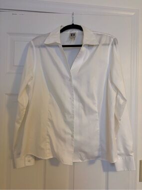 Anne Klein White Button-Front Long Sleeve Blouse